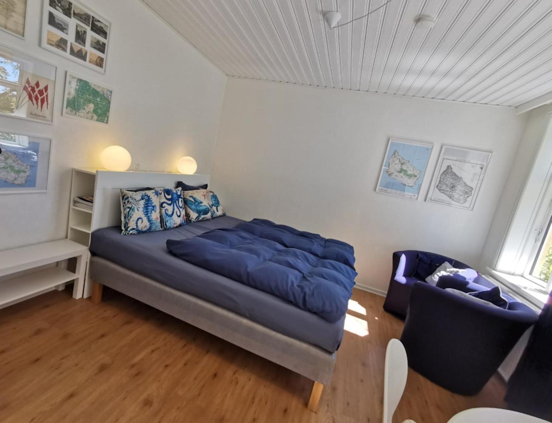The Cherry Apartment - 'Den Gule Svane' Guest House Near Ronne & Beach Exterior foto